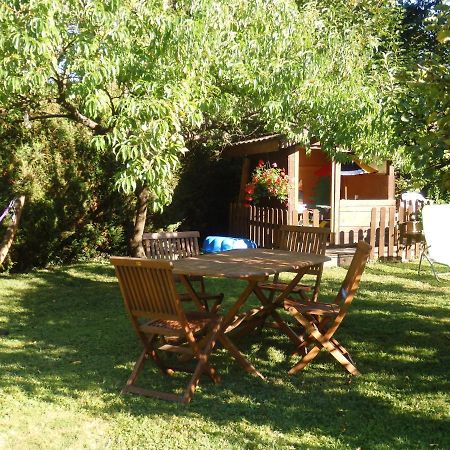 Au Coeur Des Alpes Bed & Breakfast Marignier Bagian luar foto
