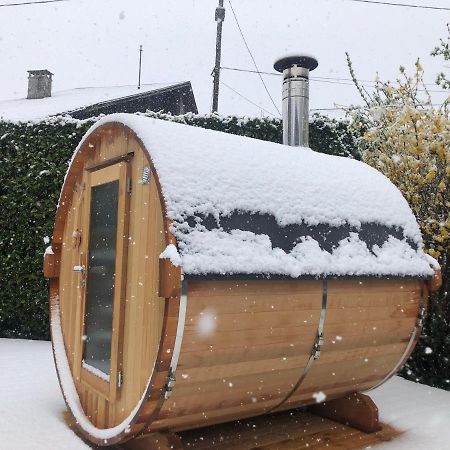 Au Coeur Des Alpes Bed & Breakfast Marignier Bagian luar foto