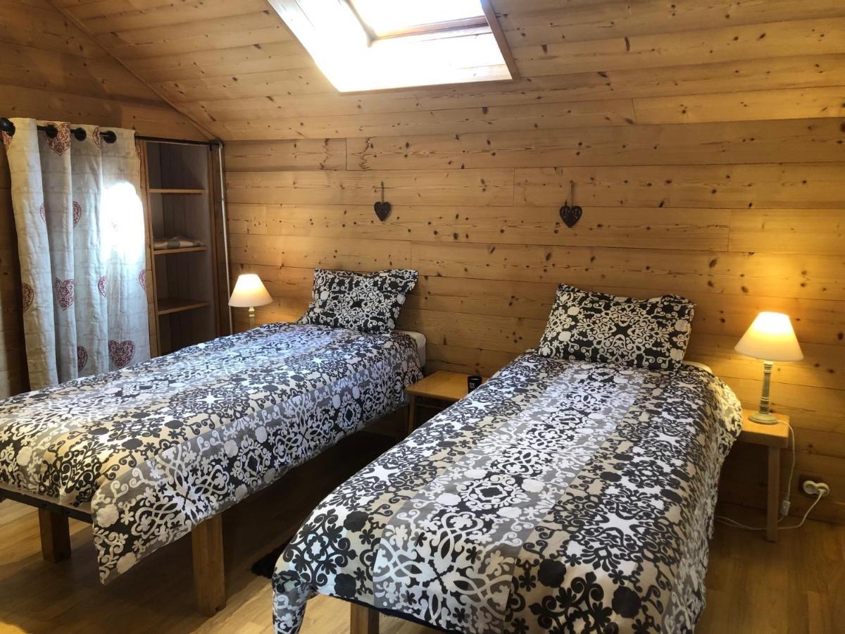 Au Coeur Des Alpes Bed & Breakfast Marignier Bagian luar foto